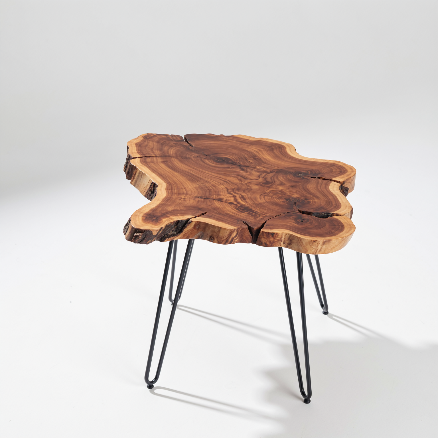 compact wooden coffee table – handcrafted elegance for modern living